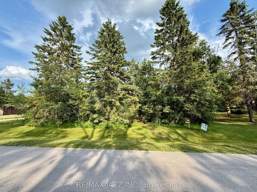 90/92 Pinewood Blvd, Woodville, ON, K0M2T0 | Card Image