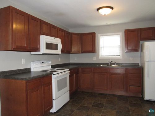 1806 Hughitt Ave, Superior, WI, 54880-2714 | Card Image