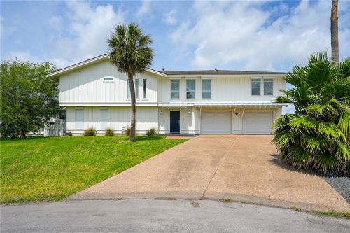 29 Whooping Crane Ln, Rockport, TX, 78382-3741 | Card Image
