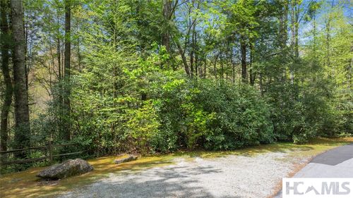 205 Hickory Dr, Sapphire, NC, 28774-7626 | Card Image