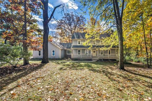 3276 Hardwood Hollow Rd, Medina, OH, 44256-9692 | Card Image