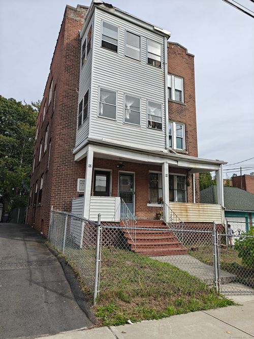 2nd-42 Groton St, Hartford, CT, 06106-2701 | Card Image