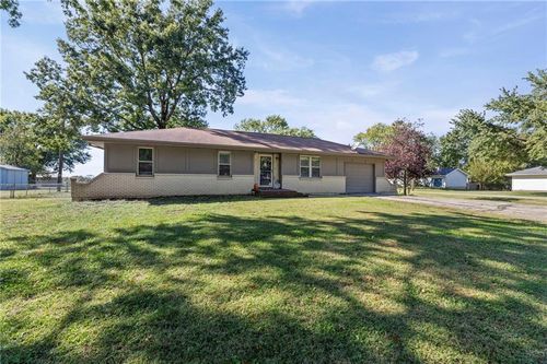903 Oak St, Overbrook, KS, 66524-9387 | Card Image