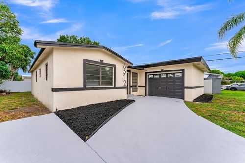 6572 Pierce Street, Hollywood, FL, 33024 | Card Image