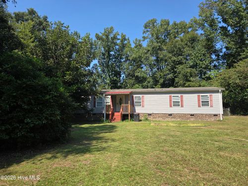 18060 Queen Rd, Laurinburg, NC, 28352-6738 | Card Image