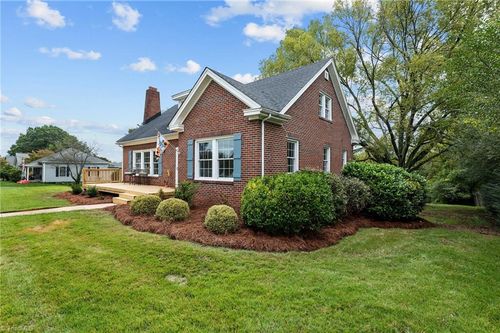 1308 E Meadow Rd, Eden, NC, 27288-3846 | Card Image