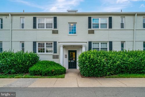 43522-4352 N Pershing Dr, ARLINGTON, VA, 22203-2829 | Card Image