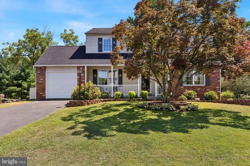 24 Cheyenne Rd, ROYERSFORD, PA, 19468-3024 | Card Image