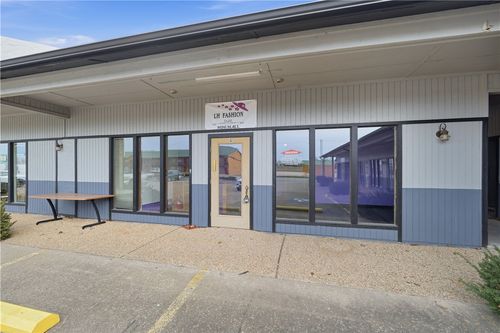 ste-g-1270 Highway 412 W, Siloam Springs, AR, 72761-4543 | Card Image