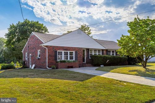 342 Democrat Rd, Gibbstown, NJ, 08027-1202 | Card Image