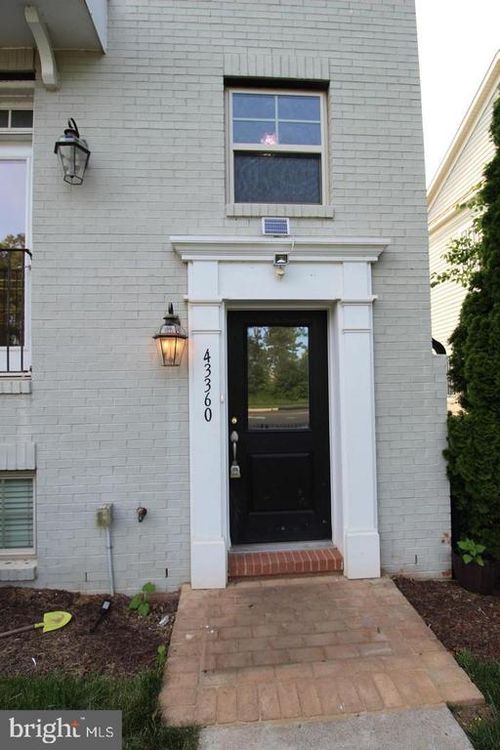 43360 Old Ryan Rd, ASHBURN, VA, 20148-6773 | Card Image