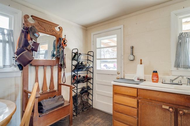 2077 Deerfield Valley Rd, House other with 2 bedrooms, 1 bathrooms and null parking in WEST AUGUSTA VA | Image 4