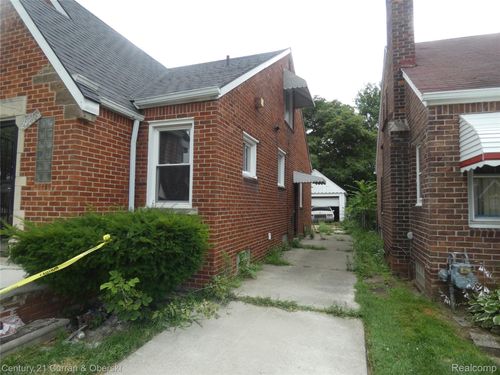 20466 Spencer St, Detroit, MI, 48234-3176 | Card Image