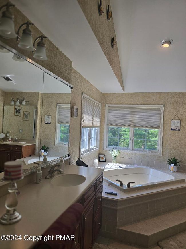 MASTER BATH | Image 65
