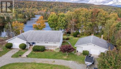 60 Kent Crt, House other with 5 bedrooms, 3 bathrooms and null parking in Sydney NS | Image 1