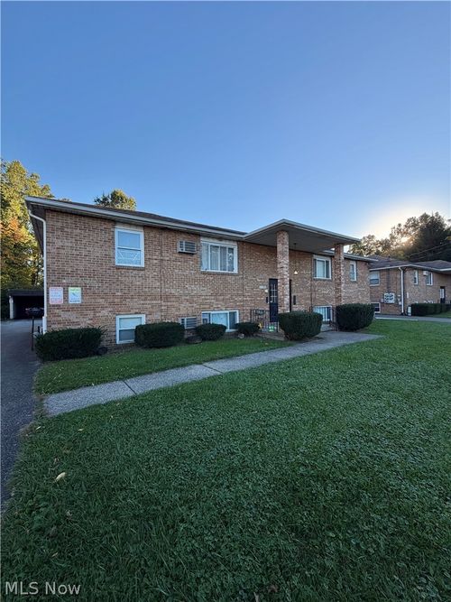 2-831 Moyer Ave, Youngstown, OH, 44512-2441 | Card Image