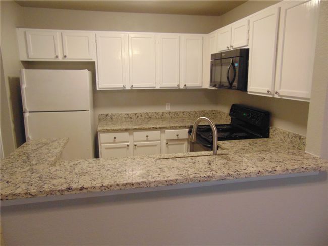 APT-311 - 6108 Abrams Rd, Condo with 2 bedrooms, 2 bathrooms and null parking in Dallas TX | Image 13