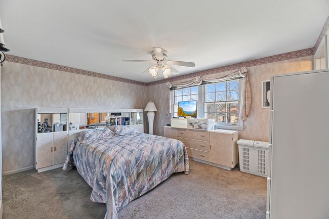 2213 Strawberry Ln, House other with 3 bedrooms, 3 bathrooms and 2 parking in Glenview IL | Image 19