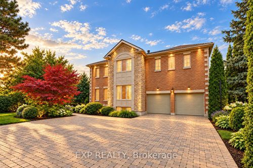 2 Shallmar Gdns, Richmond Hill, ON, L4B3G4 | Card Image