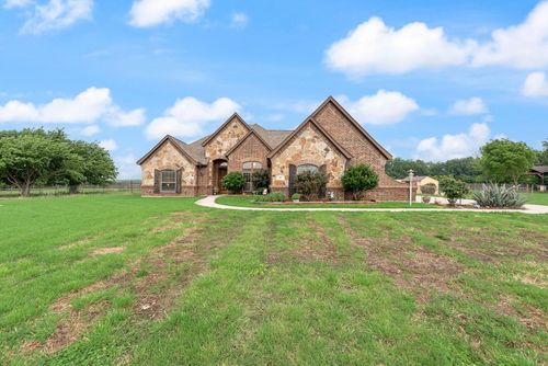 243 Miramar Cir, Weatherford, TX, 76085-2830 | Card Image