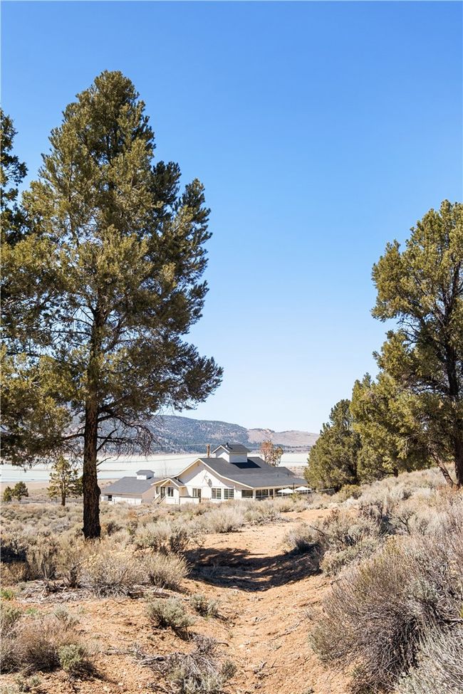 2000 Baldwin Lake Rd, House other with 4 bedrooms, 2 bathrooms and 14 parking in Big Bear City CA | Image 35