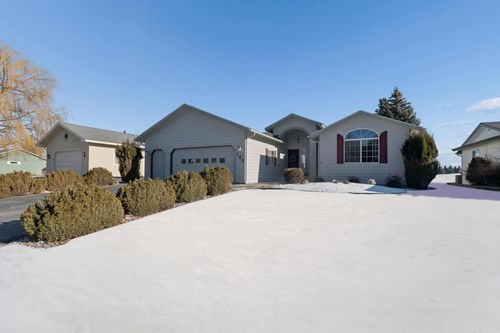 168 W Nicklaus Ave, Kalispell, MT, 59901-2773 | Card Image
