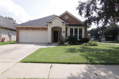 2715 Hidden Bay Ct, Pearland, TX, 77584-8791 | Card Image