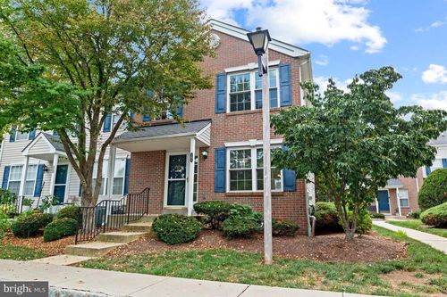 101 Newport Ct, HARLEYSVILLE, PA, 19438-3613 | Card Image