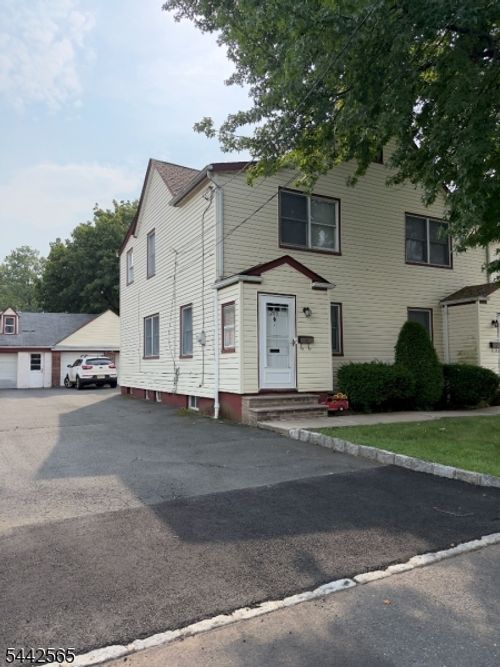 209 N 16th St, Kenilworth, NJ, 07033-1265 | Card Image
