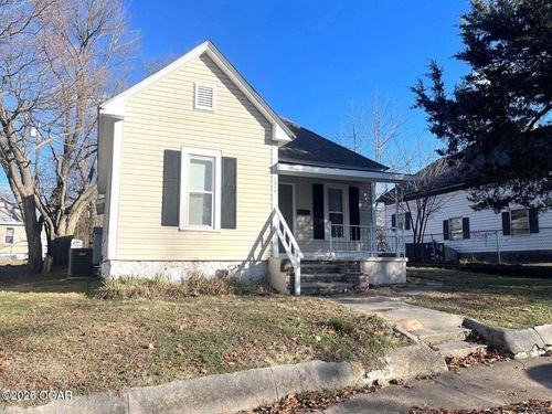 1317 Furnace St, Joplin, MO, 64801-1851 | Card Image