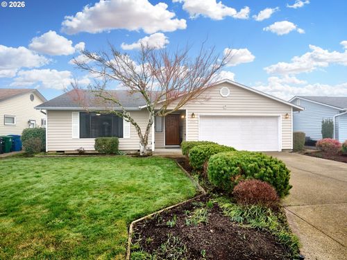 2096 Camellia Way, Woodburn, OR, 97071-2756 | Card Image