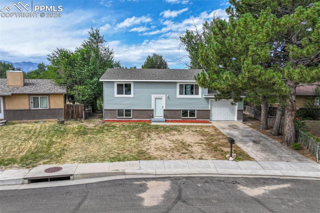 Anjelina Cir, Colorado Springs, CO 80916