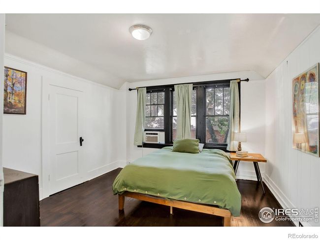Upper Level 1 Bedroom | Image 26