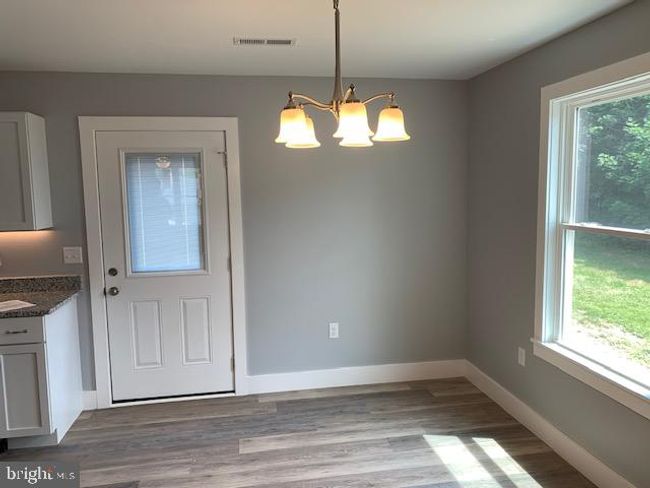 174 Bank St, Townhouse with 3 bedrooms, 2 bathrooms and null parking in MOUNT JACKSON VA | Image 6