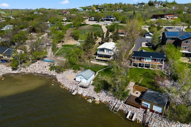 227 &amp; 229 Lakeview Ave, House other with 2 bedrooms, 2 bathrooms and 12 parking in Silton SK | Image 43