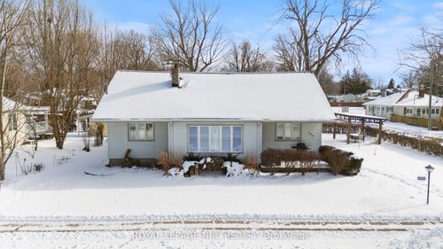 rear-360 Cherryhill Blvd S, Crystal Beach, ON, L0S1B0 | Card Image