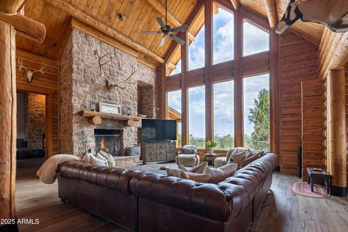 3533 Meadow Wood Dr, Happy Jack, AZ, 86024-8270 | Card Image