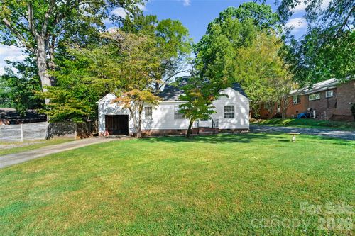 1211 Woodland Dr, Charlotte, NC, 28205-6212 | Card Image