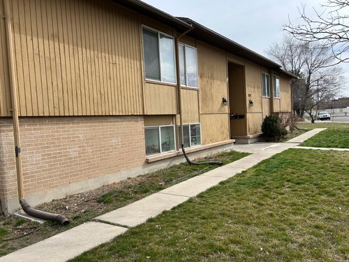 3279 S 4140 W, Salt Lake City, UT, 84120-2042 | Card Image