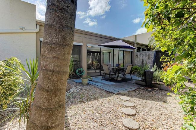 597 Lakeside Dr, Condo with 2 bedrooms, 2 bathrooms and null parking in BRADENTON FL | Image 16