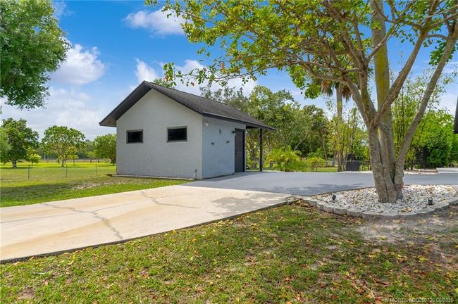 2196 Sw Ranch Trl, House other with 2 bedrooms, 2 bathrooms and 2 parking in Stuart FL | Image 34