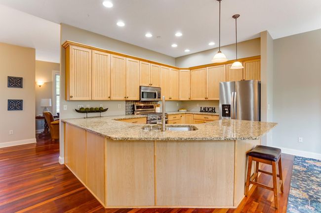 448 3 Rd St, Townhouse with 2 bedrooms, 3 bathrooms and null parking in Excelsior MN | Image 8