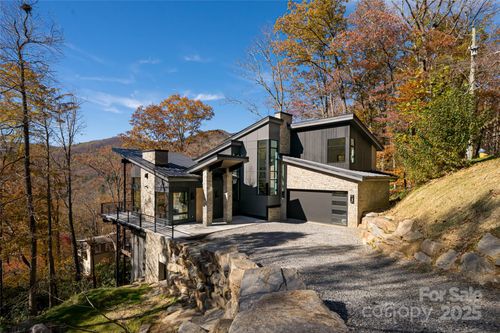 371 Oklahoma Rd, Black Mountain, NC, 28711 | Card Image