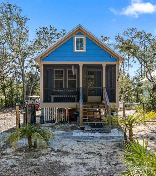 30794 Pine St, Elberta, AL, 36530-6262 | Card Image