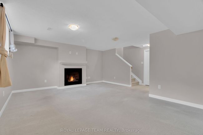 736 Cashmere Terr, House attached with 3 bedrooms, 4 bathrooms and 1 parking in Ottawa ON | Image 36