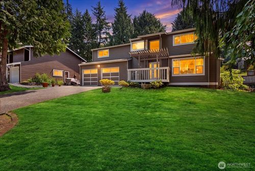 9121 Ne 143rd Pl, Kirkland, WA, 98034-5122 | Card Image