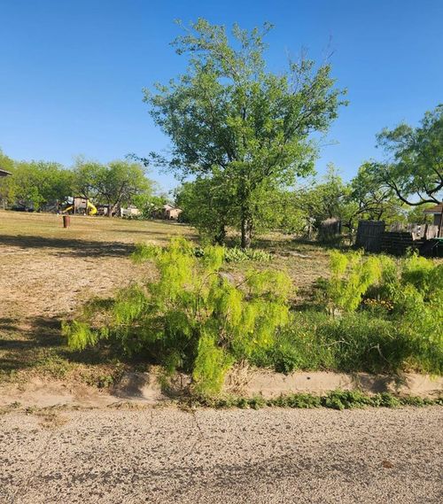 8-929 Texas Ave, San Angelo, TX, 76903-8942 | Card Image