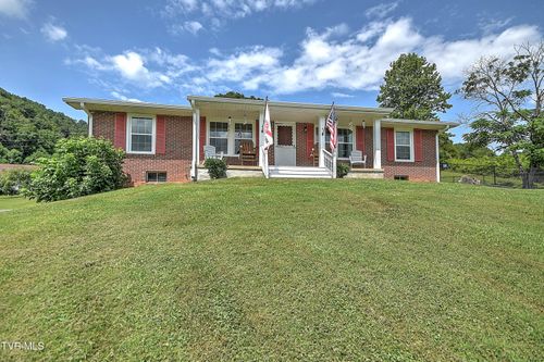 182 Nightingale Dr, Gate City, VA, 24251-5934 | Card Image