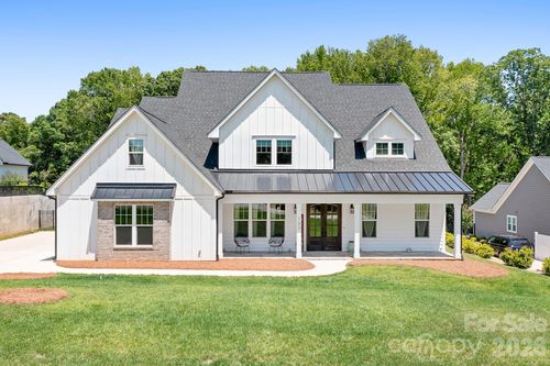 137 Streamside Estates Dr, Mooresville, NC, 28117-9530 | Card Image