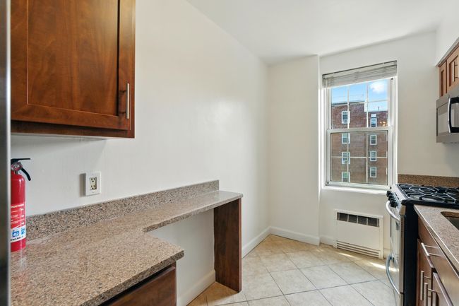 APT-2F - 8400 Boulevard E, Home with 1 bedrooms, 1 bathrooms and null parking in North Bergen NJ | Image 8